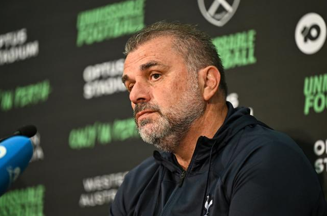 Ange Postecoglou Responds Sharply to Bayern Munich Prank at Press Conference