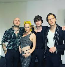 Yonaka Speak Out on Mental Health in the Music Industry: “People Are Falling Apart”