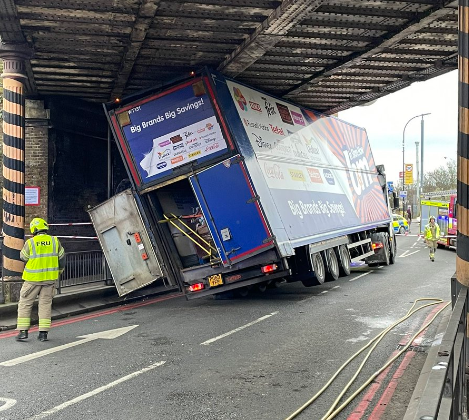Serious Delays on Catford South Circular After B&M Lorry Crashes into Railway Bridge