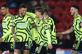 Arsenal Crush Sheffield United 6-0 in Dominant Performance to Close Gap on Liverpool