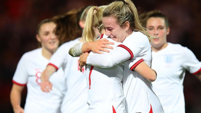 England thrash Scotland in Women’s Six Nations despite Amy Cokayne red card