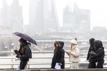 London Set for Bank Holiday Washout with 12 Hours of Showers