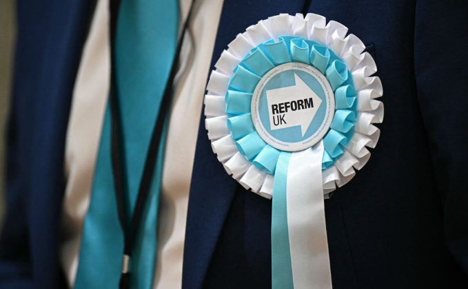 Nigel Farage at the Heart of Controversy as Election Campaign Reaches Day 38