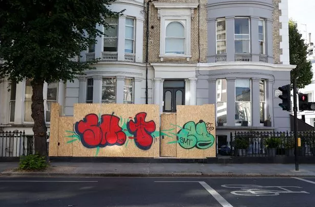 Elderly Residents of Notting Hill Given Seaside Getaway During Carnival