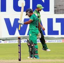 Tector’s Half-Century Helps Ireland Settle on 214 in Test Against Bangladesh