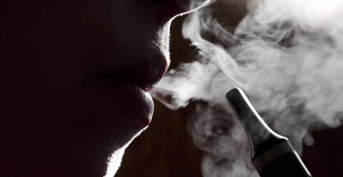 Government Announces Crackdown on Illegal E-Cigarette Sales to Under-18s with New Vape Enforcement Squads